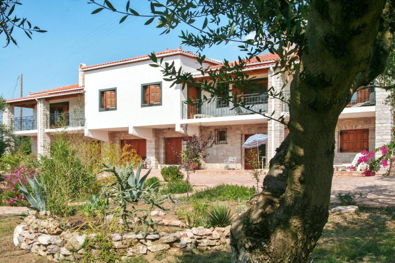 Elegant Apartment In Agios Ilias With Sea View Myrtea Luaran gambar